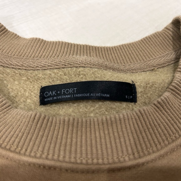 Oak and Fort Sweatshirt🤎 - Picture 2 of 4